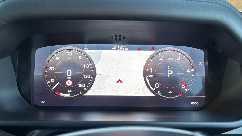 Land Rover Defender 3.0 D300 X-Dynamic HSE 110 5dr Auto Diesel Estate